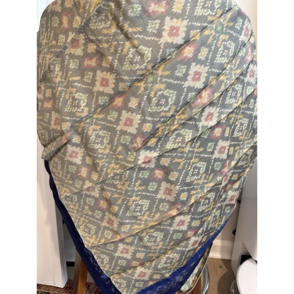 VTG Handwoven Silk SCARF Ikat Silk/Blend Indian Patola Zari Boho Hippie 46x46" - Picture 14 of 14